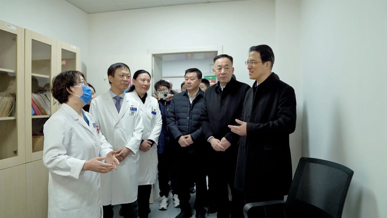 让医生更有信心，让患者更加安心——章轲局长调研北京市医疗保障工作